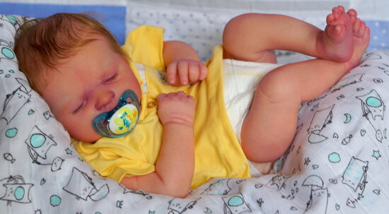 Bebê Reborn de Silicone  sólido - Teo