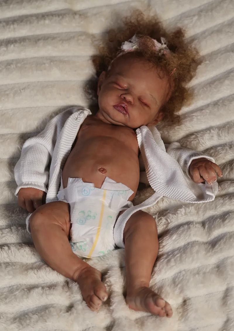 Bebê Reborn de Silicone  sólido - Gabi