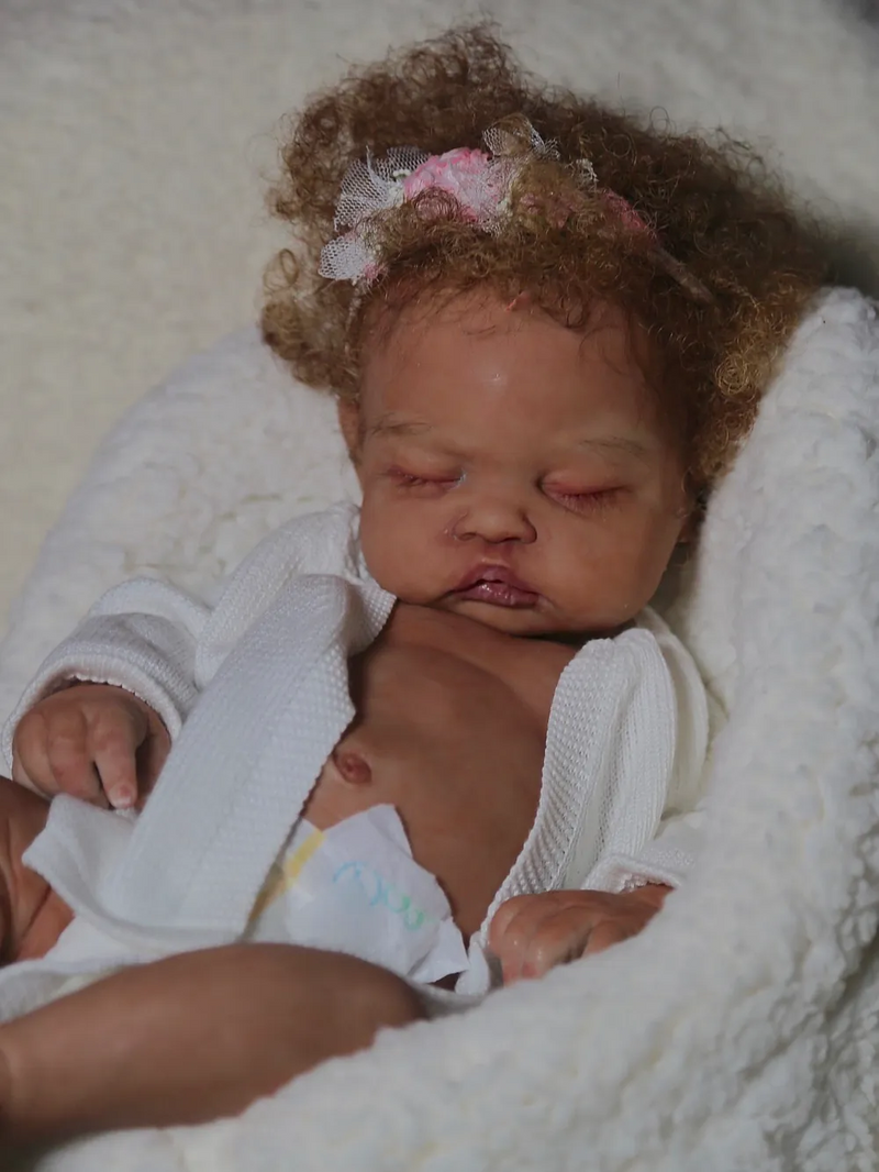 Bebê Reborn de Silicone  sólido - Gabi