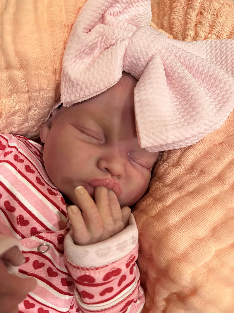 Bebê Reborn de Silicone  sólido - Angélica