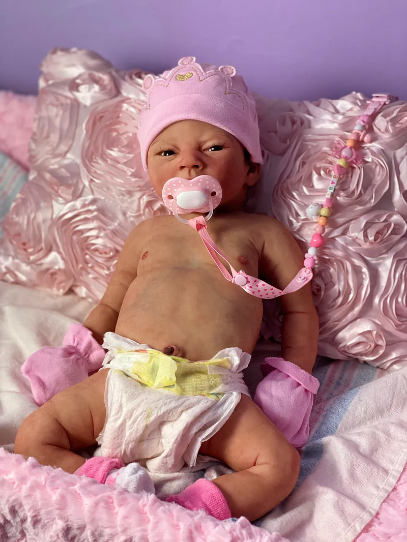 Bebê Reborn de Silicone  sólido - Charlote