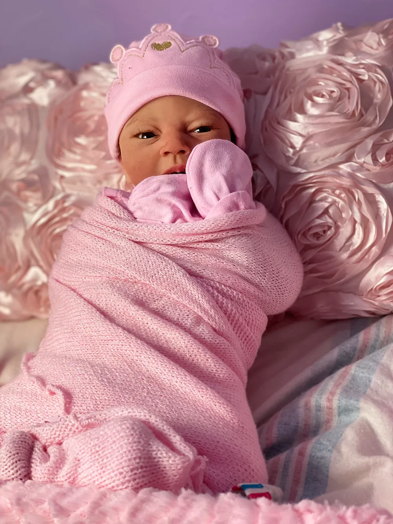 Bebê Reborn de Silicone  sólido - Charlote