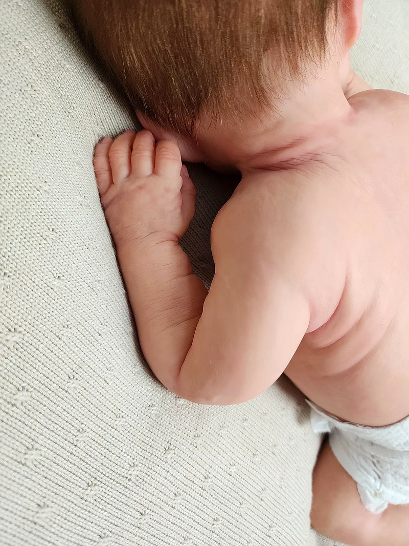 Bebê Reborn de Silicone  sólido - João