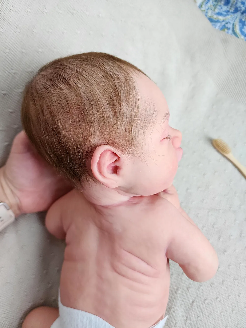 Bebê Reborn de Silicone  sólido - João