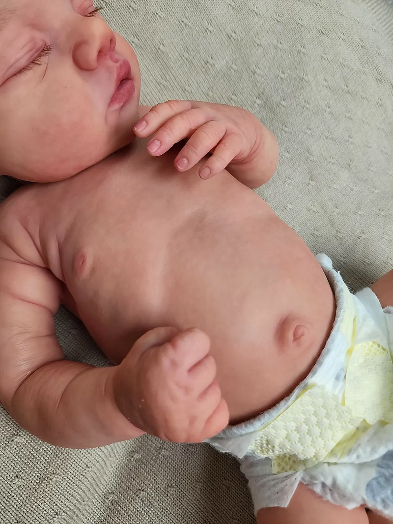 Bebê Reborn de Silicone  sólido - João