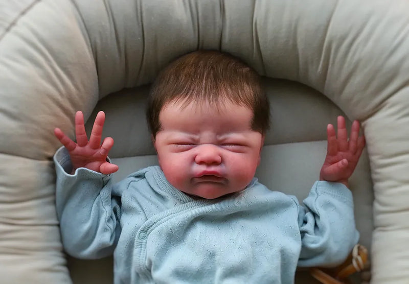 Bebê Reborn de Silicone  sólido - Maike