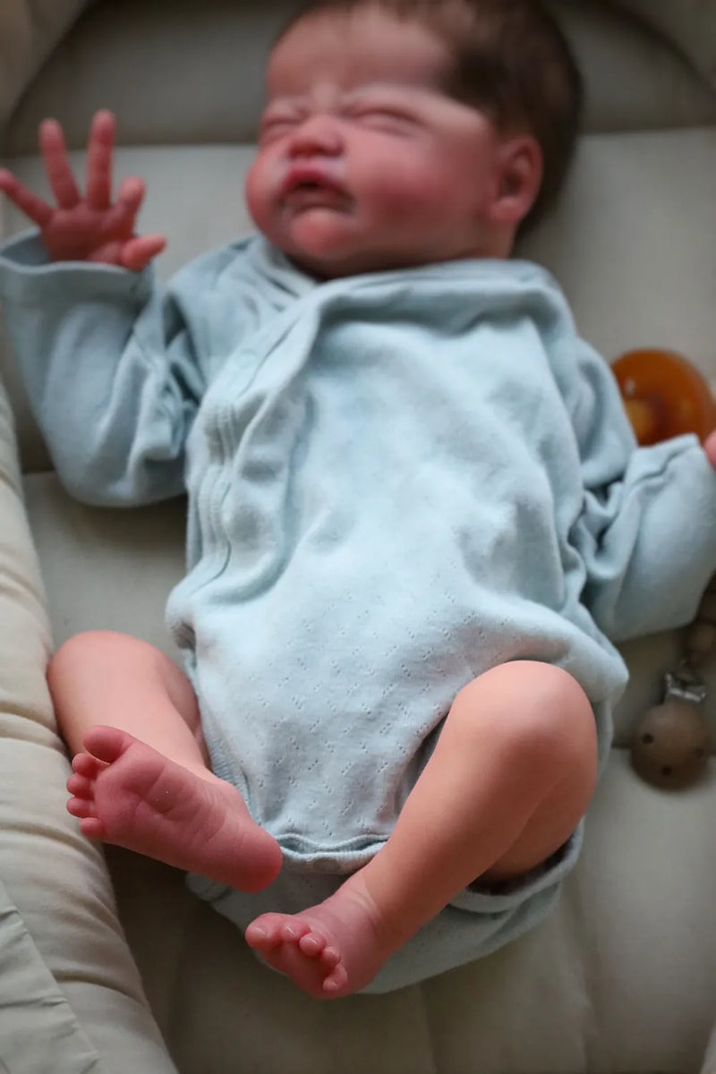 Bebê Reborn de Silicone  sólido - Maike