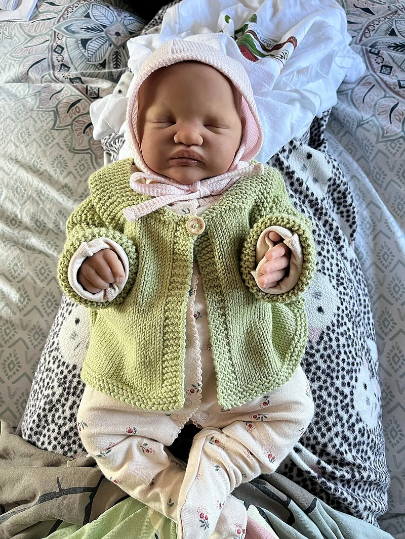 Bebê Reborn de Silicone  sólido - Cloe