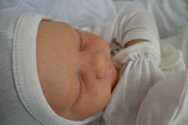 Bebê Reborn de Silicone  sólido - Alessandro
